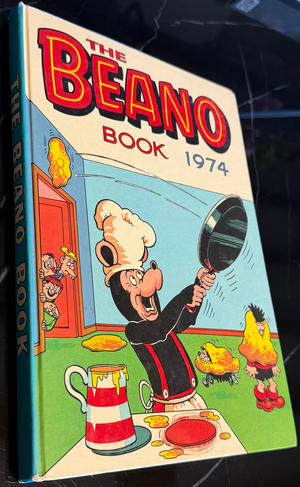 The Beano Book 1974 Vintage Comic Annual DC Thomson Biffo Chef Pancake Cover